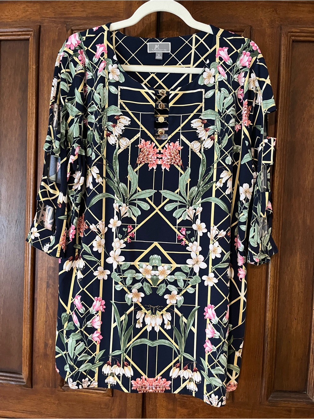 JM collection .. xlg floral top